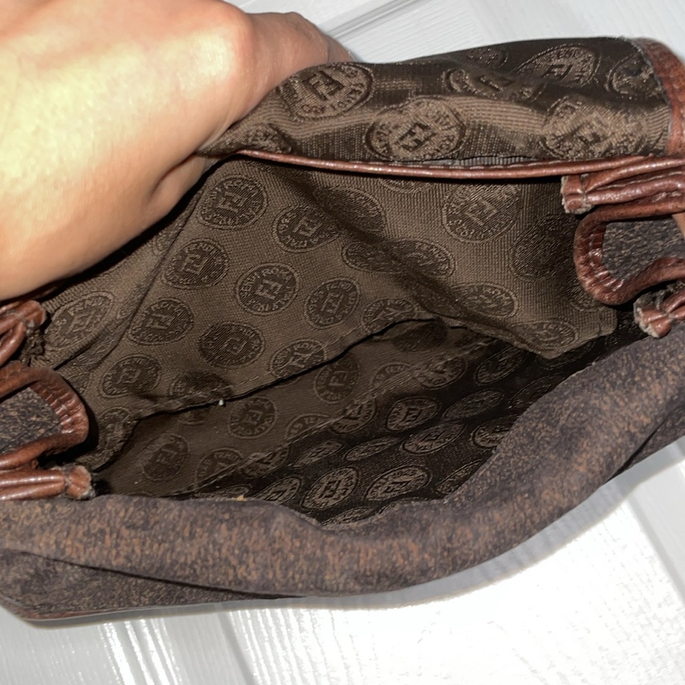 Vintage Fendi suede & leather crossbody handbag - Picture 6 of 8